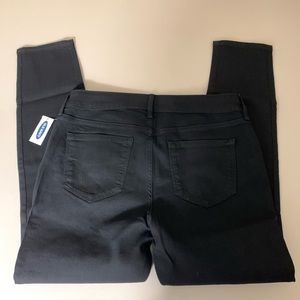 NWT Old Navy Mid-Rise Super Skinny Jeans 4 Petite